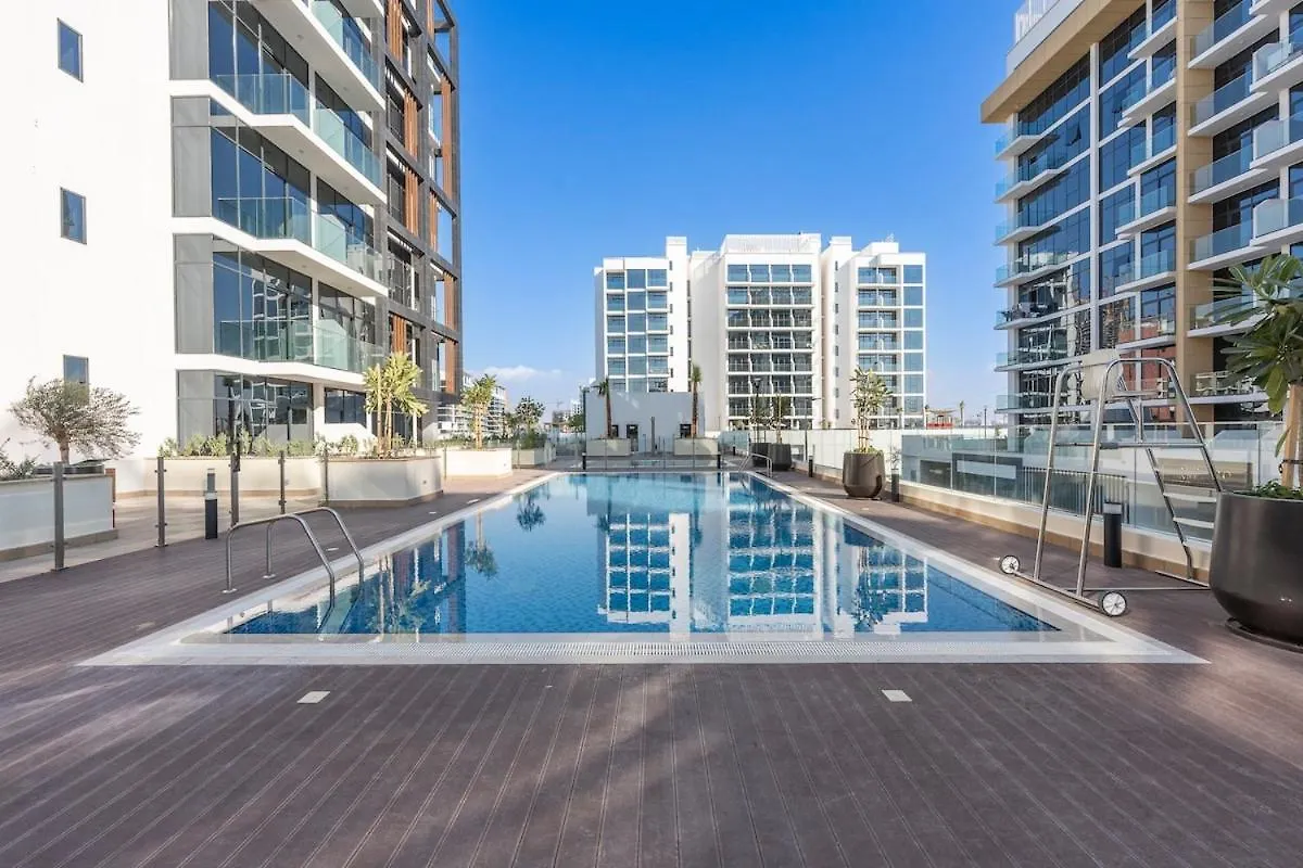 Elegant 1-Bedroom Perfect For 4 At Azizi Riviera In Meydan One Dubai 0*,