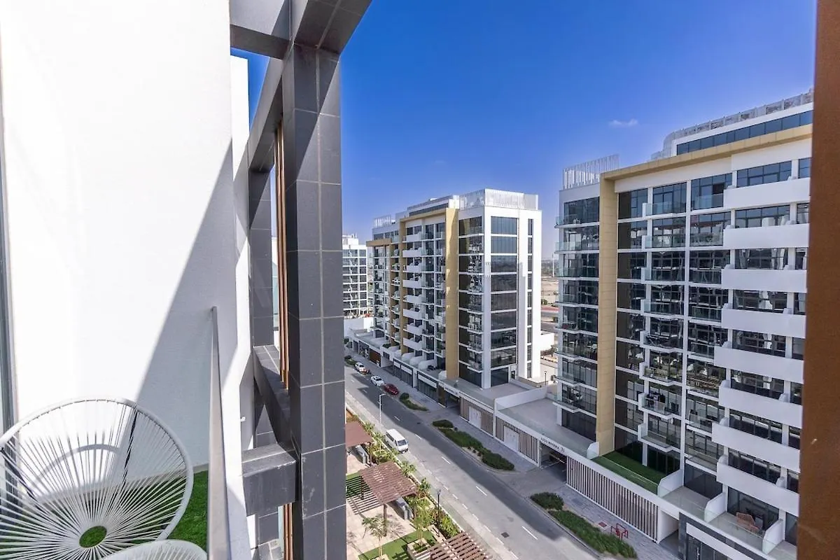Elegant 1-Bedroom Perfect For 4 At Azizi Riviera In Meydan One Dubai United Arab Emirates