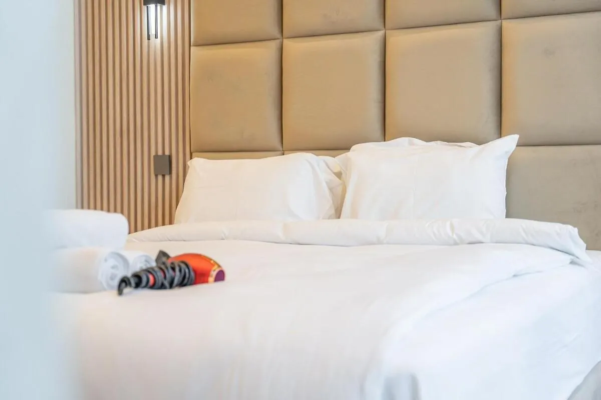 Apartment Elegant 1-Bedroom Perfect For 4 At Azizi Riviera In Meydan One Dubai