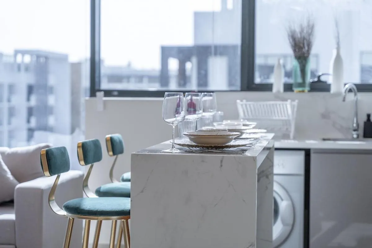 Elegant 1-Bedroom Perfect For 4 At Azizi Riviera In Meydan One Dubai